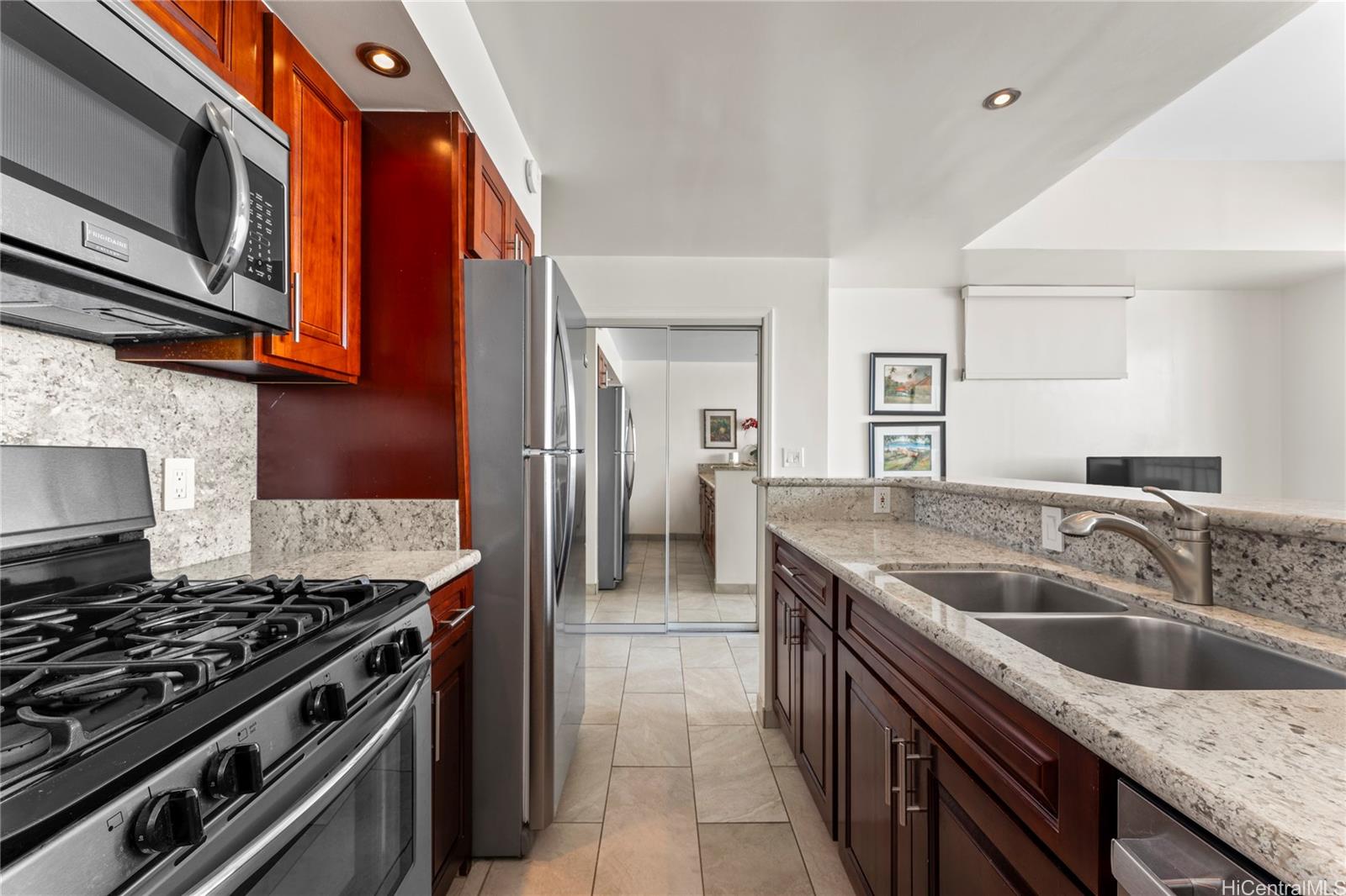 2161 Kalia Road, Unit 200 Honolulu, HI 96815 - Photo 6 of 12