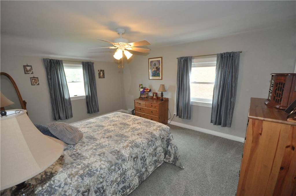 4895 East Willock Road Pittsburgh, PA 15227 - Photo 19 of 25 Gallery Image 19