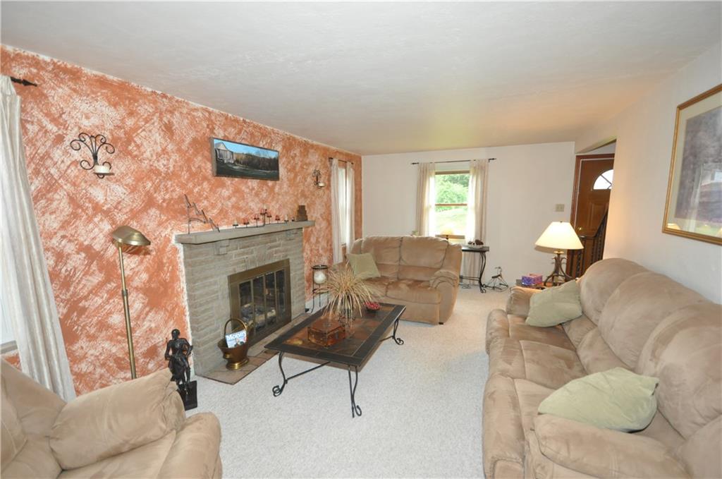 4895 East Willock Road Pittsburgh, PA 15227 - Photo 5 of 25 Gallery Image 5
