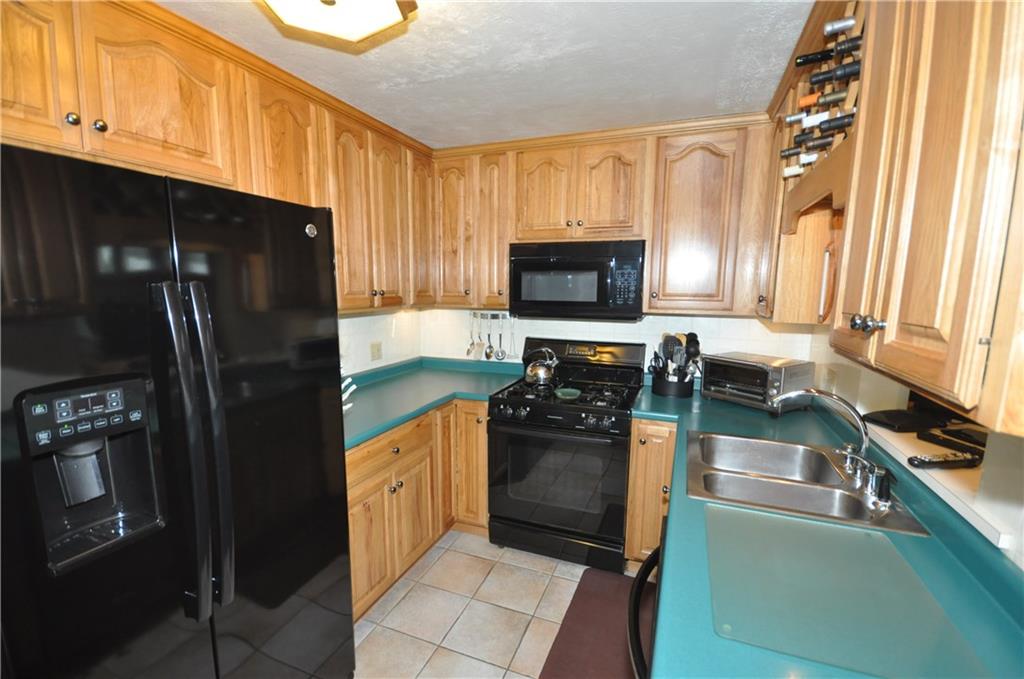 4895 East Willock Road Pittsburgh, PA 15227 - Photo 10 of 25 Gallery Image 10