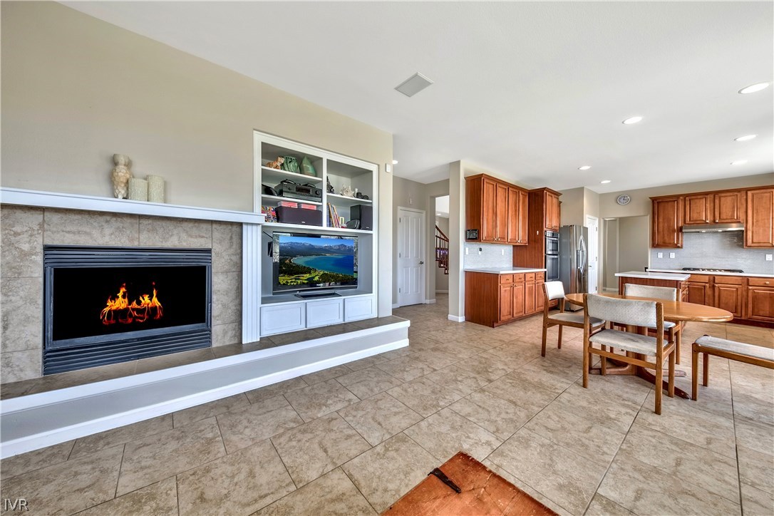 2931 Sage Ridge Drive Reno, NV 89509 - Photo 6 of 26 Gallery Image 6