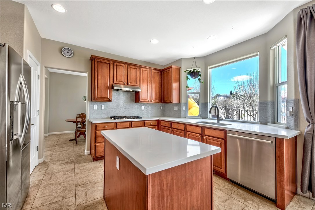 2931 Sage Ridge Drive Reno, NV 89509 - Photo 8 of 26 Gallery Image 8