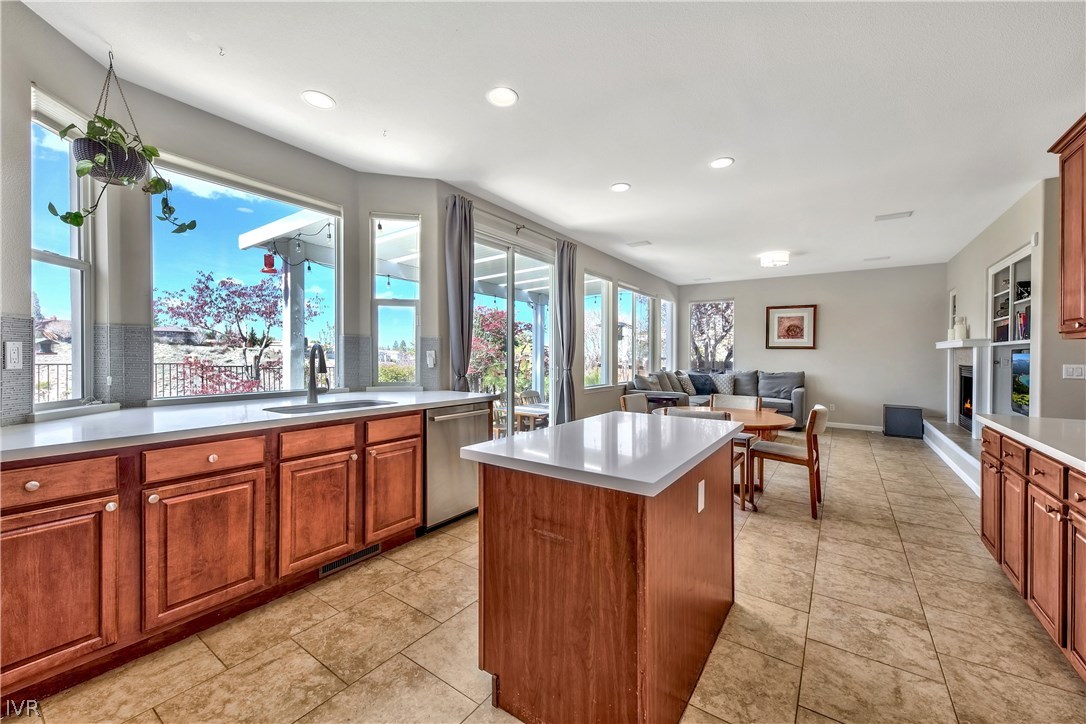 2931 Sage Ridge Drive Reno, NV 89509 - Photo 9 of 26 Gallery Image 9