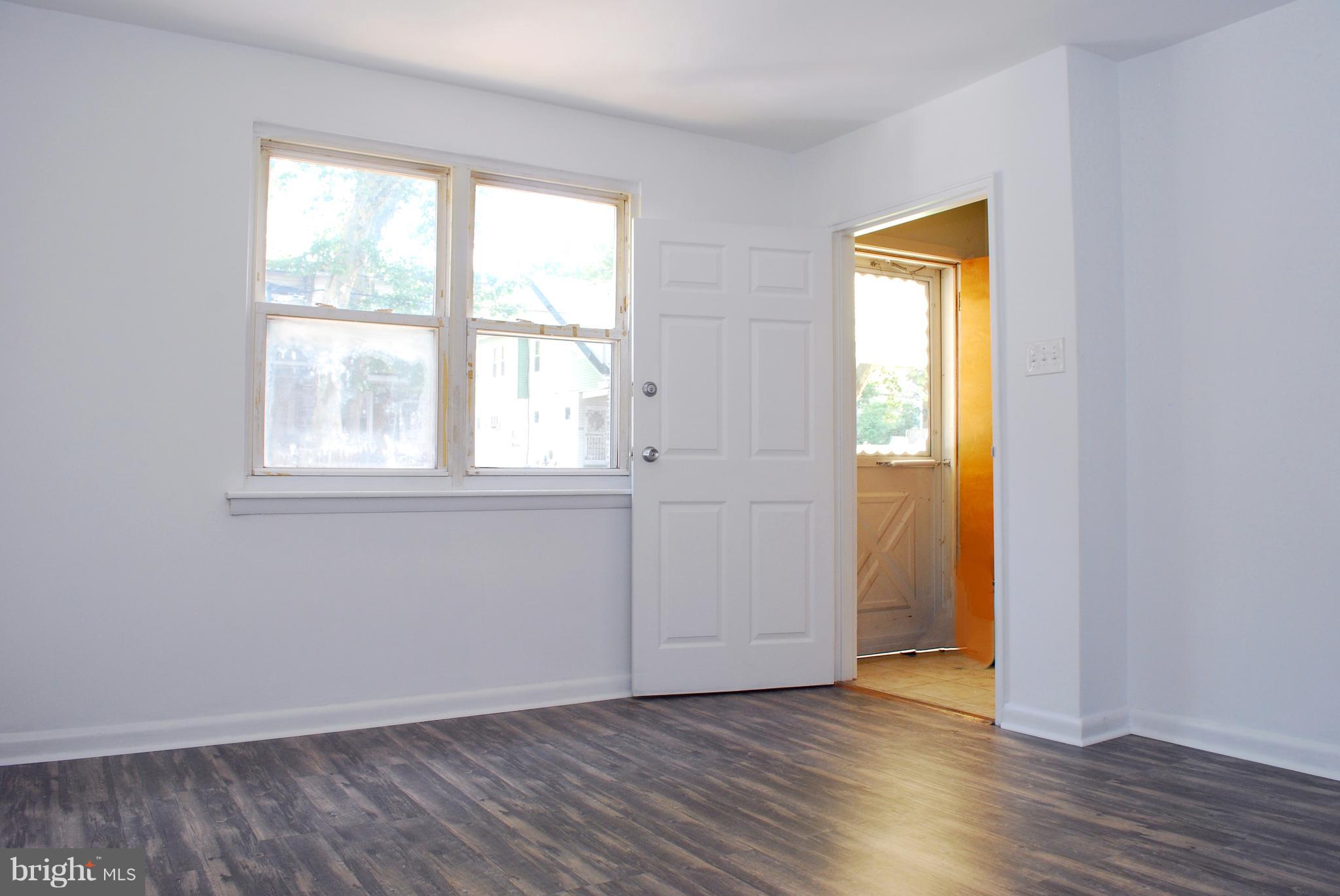 212 Robbins Street Philadelphia, PA 19111 - Photo 2 of 18