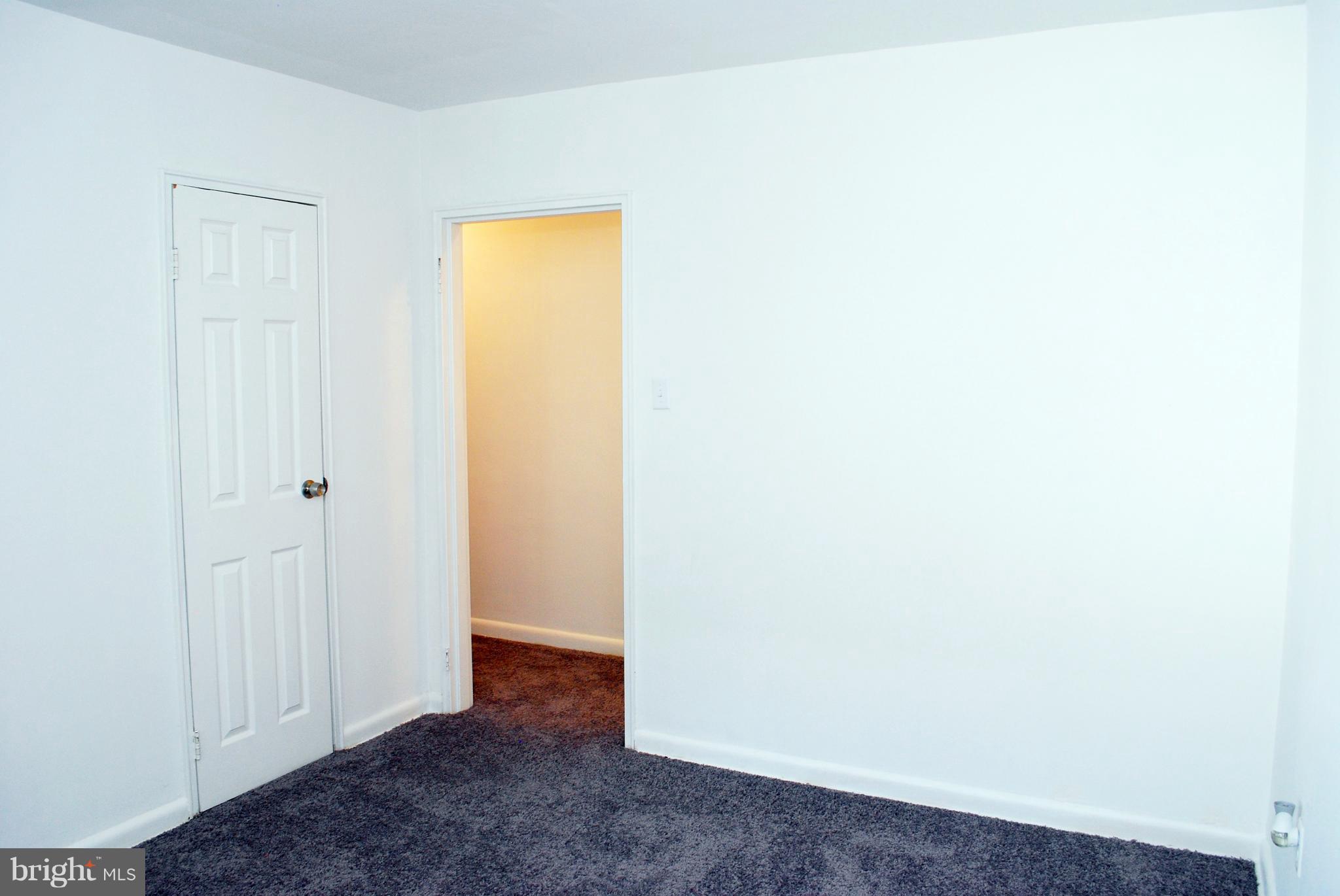 212 Robbins Street Philadelphia, PA 19111 - Photo 9 of 18