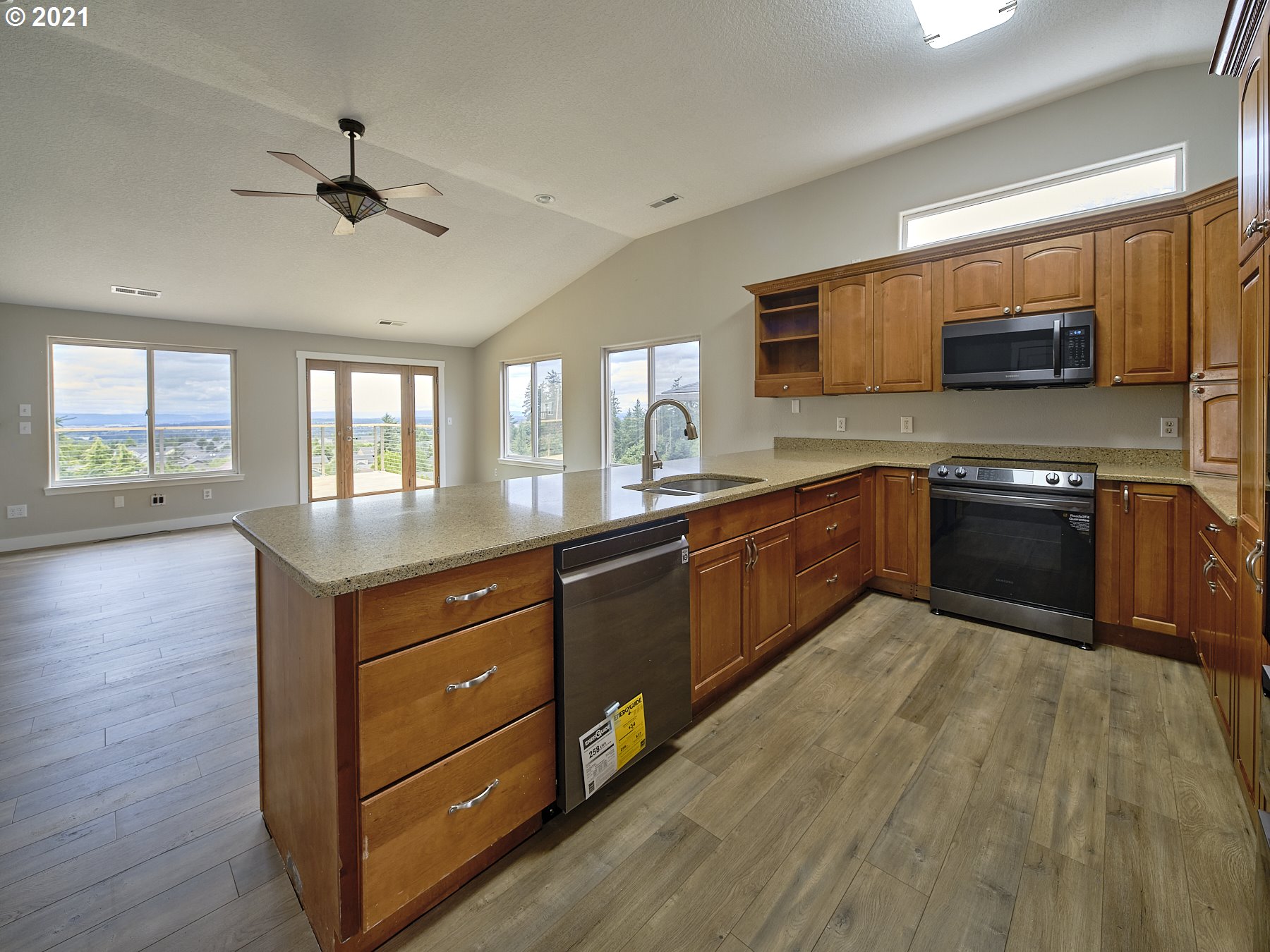2835 Northwest Utah Street Camas, WA 98607 - Photo 3 of 30 Gallery Image 3