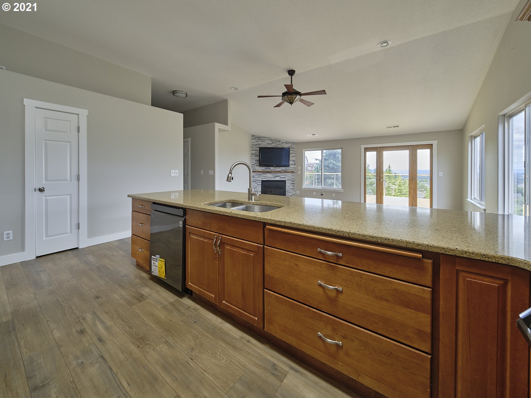 2835 Northwest Utah Street Camas, WA 98607 - Photo 4 of 30 Gallery Image 4