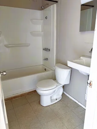 $1,500 | 6214 Iron Rock Avenue, Houston, TX 77087