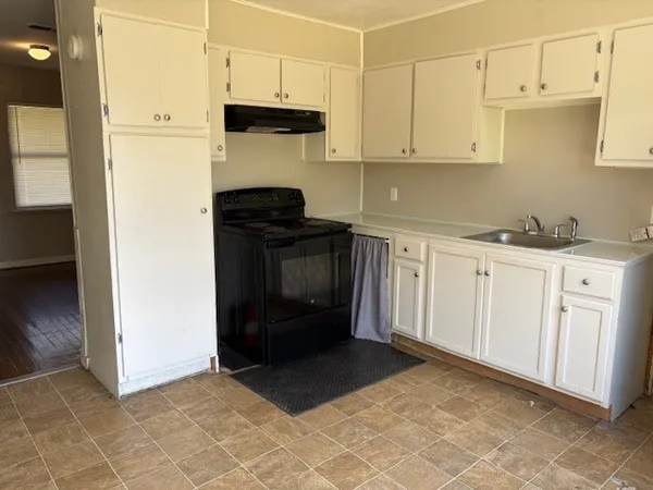$1,500 | 6214 Iron Rock Avenue, Houston, TX 77087