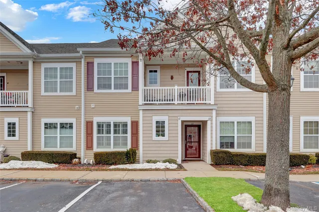 $699,000 | 67 Warwick Drive, Massapequa, NY 11758