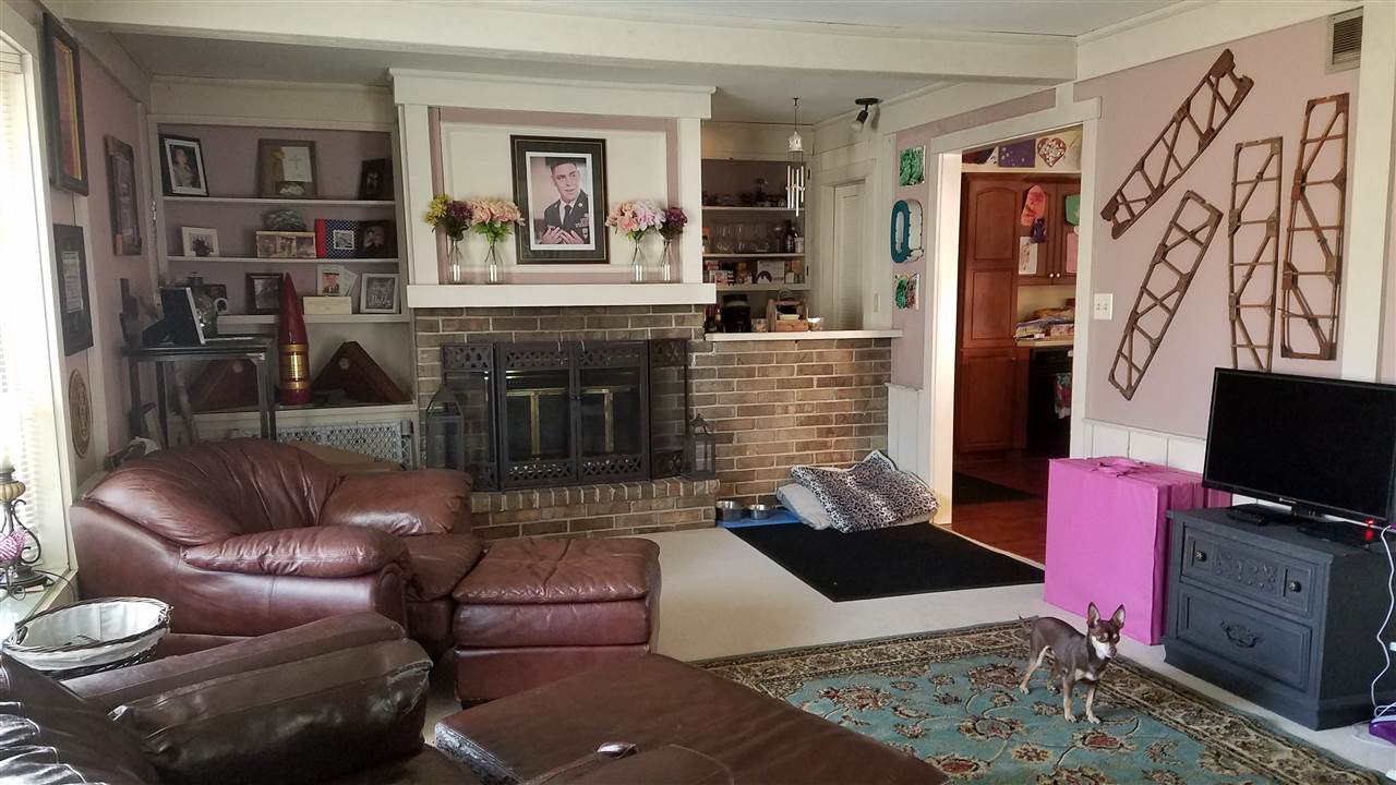 2417 South Stonebridge Road Warsaw, IN 46580 - Photo 4 of 16 Gallery Image 4