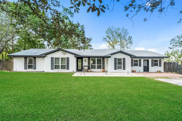 $425,000 | 7457 County Line Road, Willis, TX 77378