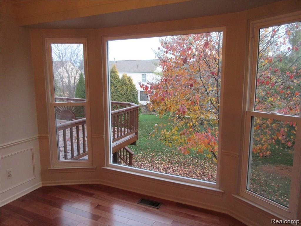 1207 Harvard Drive Rochester, MI 48307 - Photo 11 of 33 IMG_6200.JPG