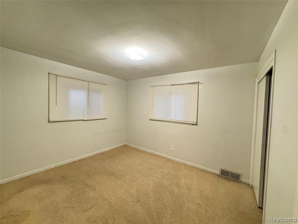 27911 Bayberry Road Farmington Hills, MI 48331 - Photo 11 of 16