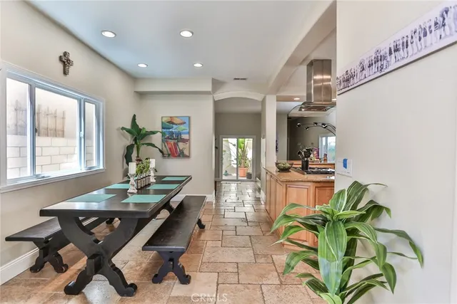 $10,000 | 215 6th Street, Huntington Beach, CA 92648