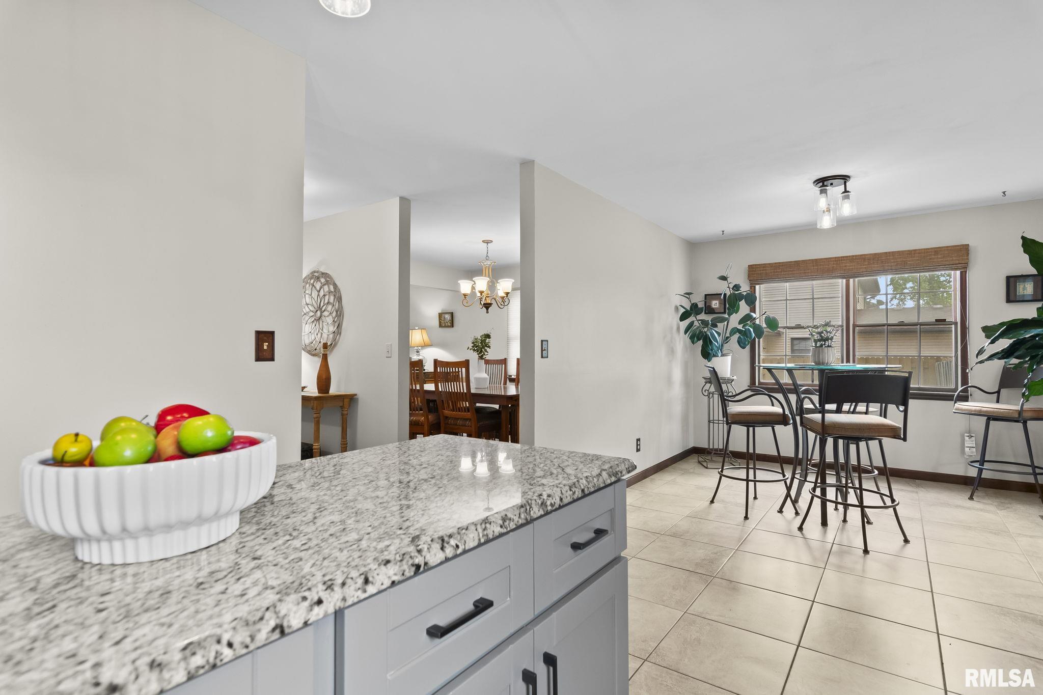 1805 Windycrest Drive Springfield, IL 62704 - Photo 11 of 47