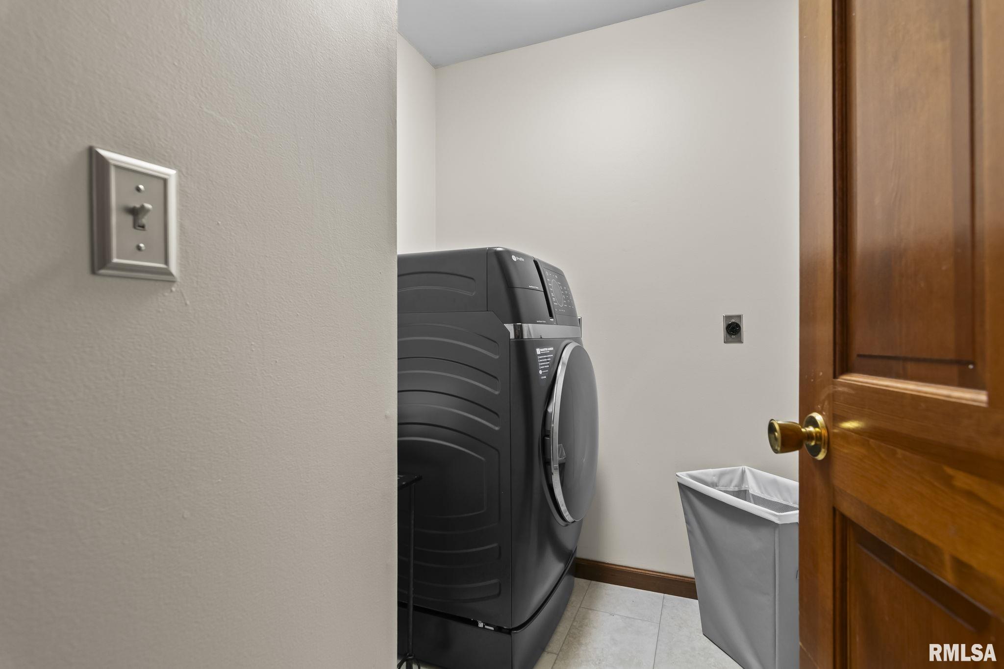 1805 Windycrest Drive Springfield, IL 62704 - Photo 21 of 47