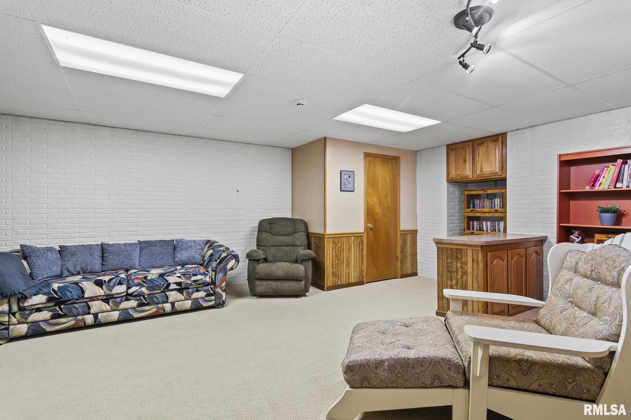 1805 Windycrest Drive Springfield, IL 62704 - Photo 35 of 47