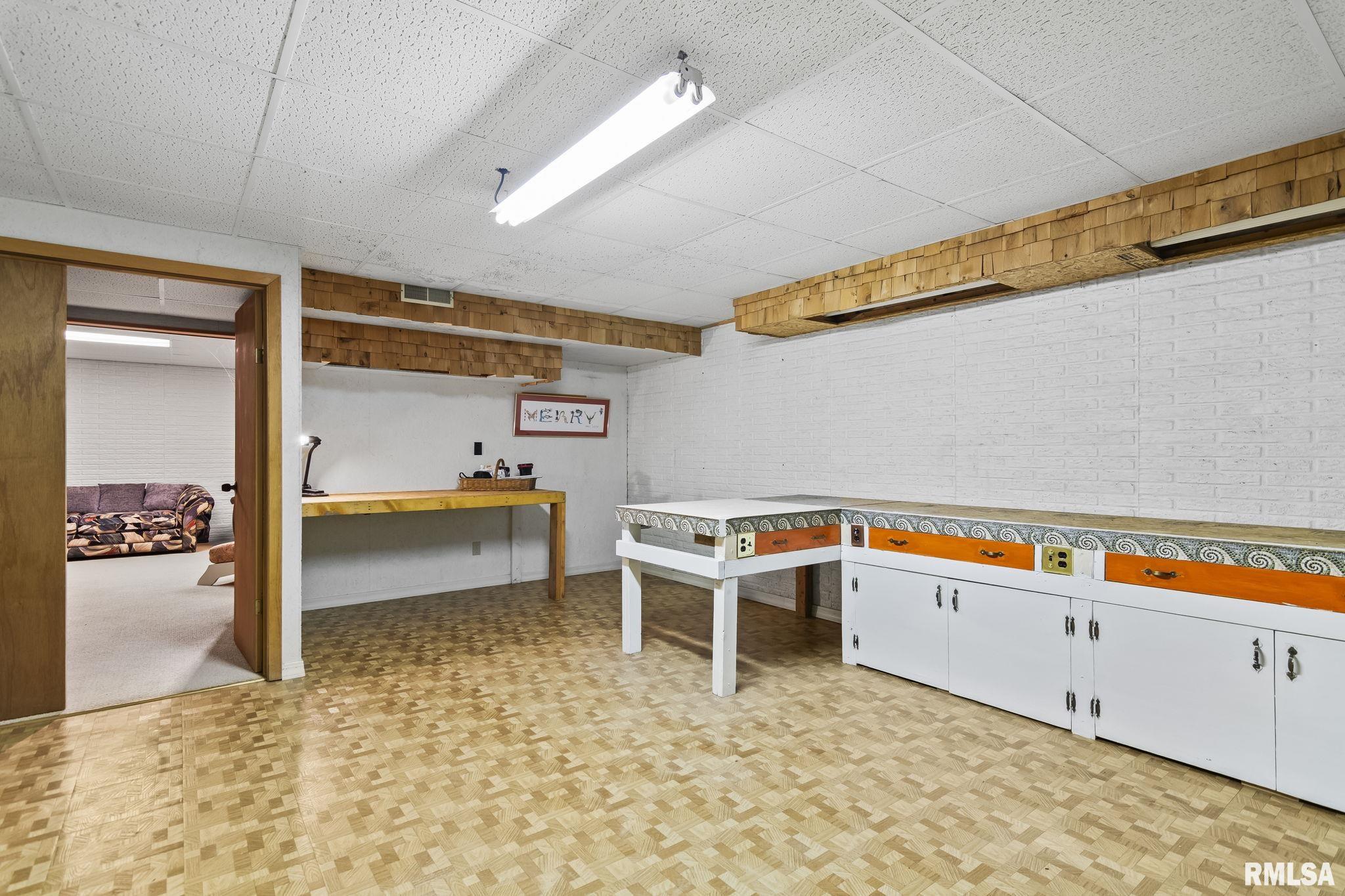 1805 Windycrest Drive Springfield, IL 62704 - Photo 39 of 47