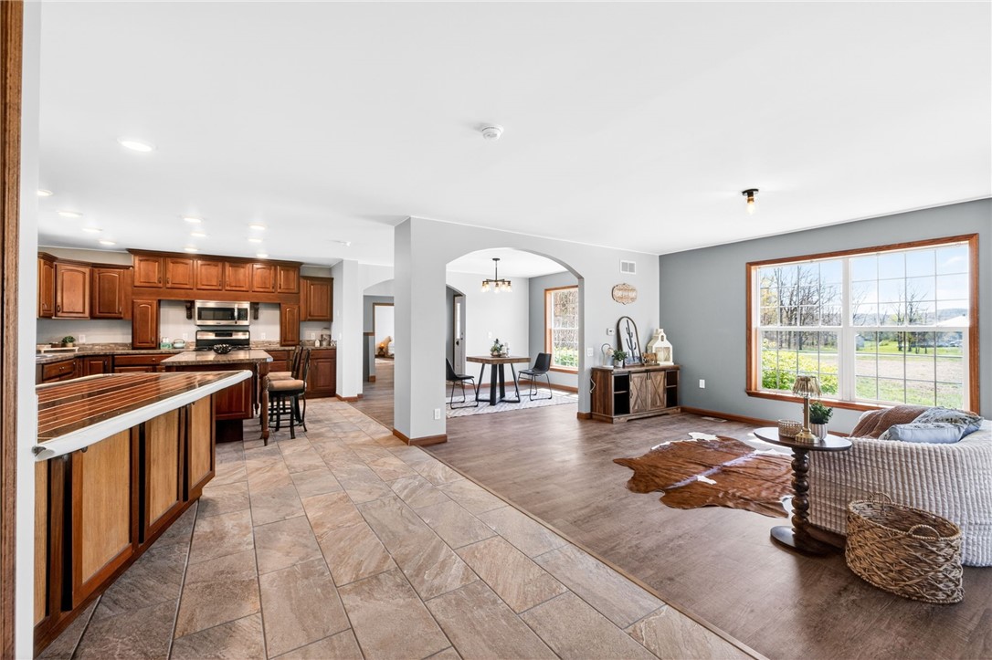 8628 Garlinghouse Road Naples, NY 14512 - Photo 7 of 48 Living Room