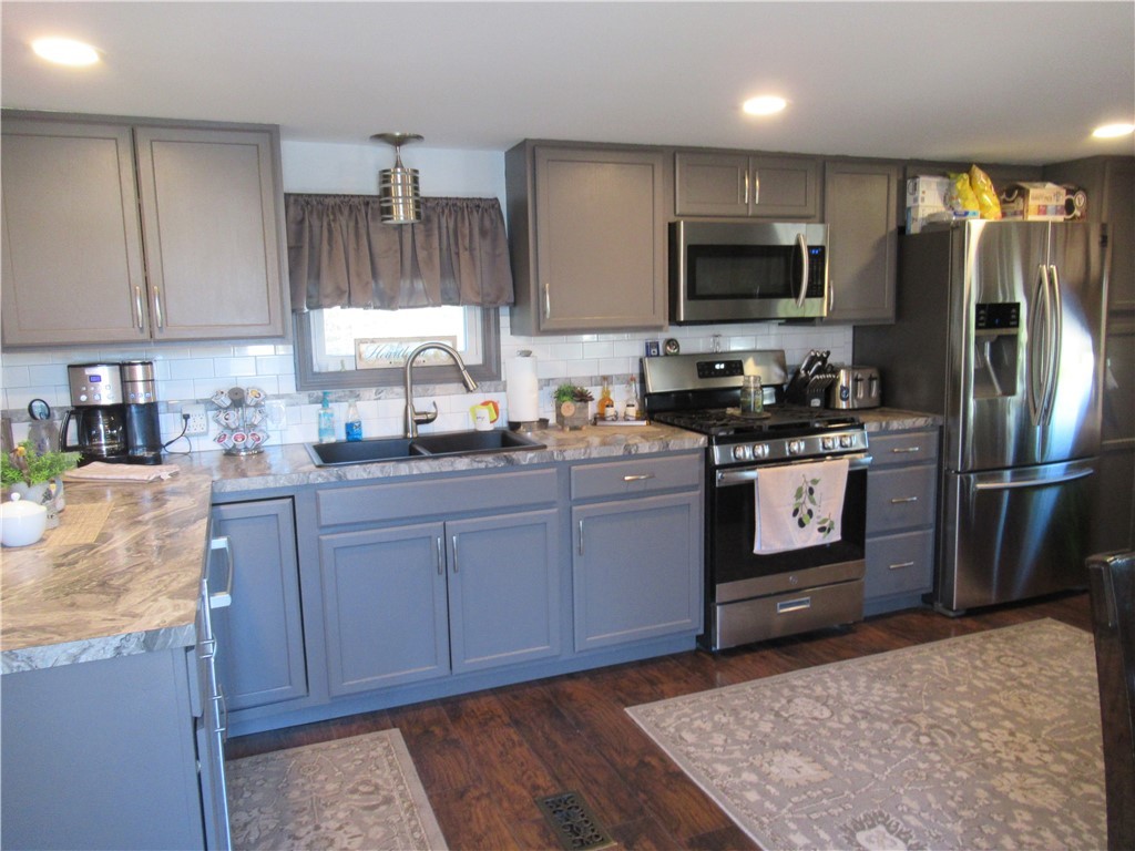 65 Lane A Coventry, RI 02816 - Photo 5 of 18 Gallery Image 5