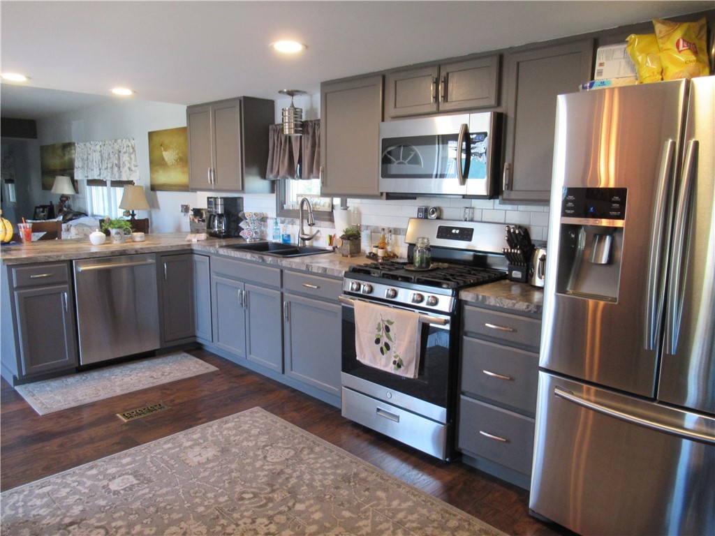 65 Lane A Coventry, RI 02816 - Photo 6 of 18 Gallery Image 6