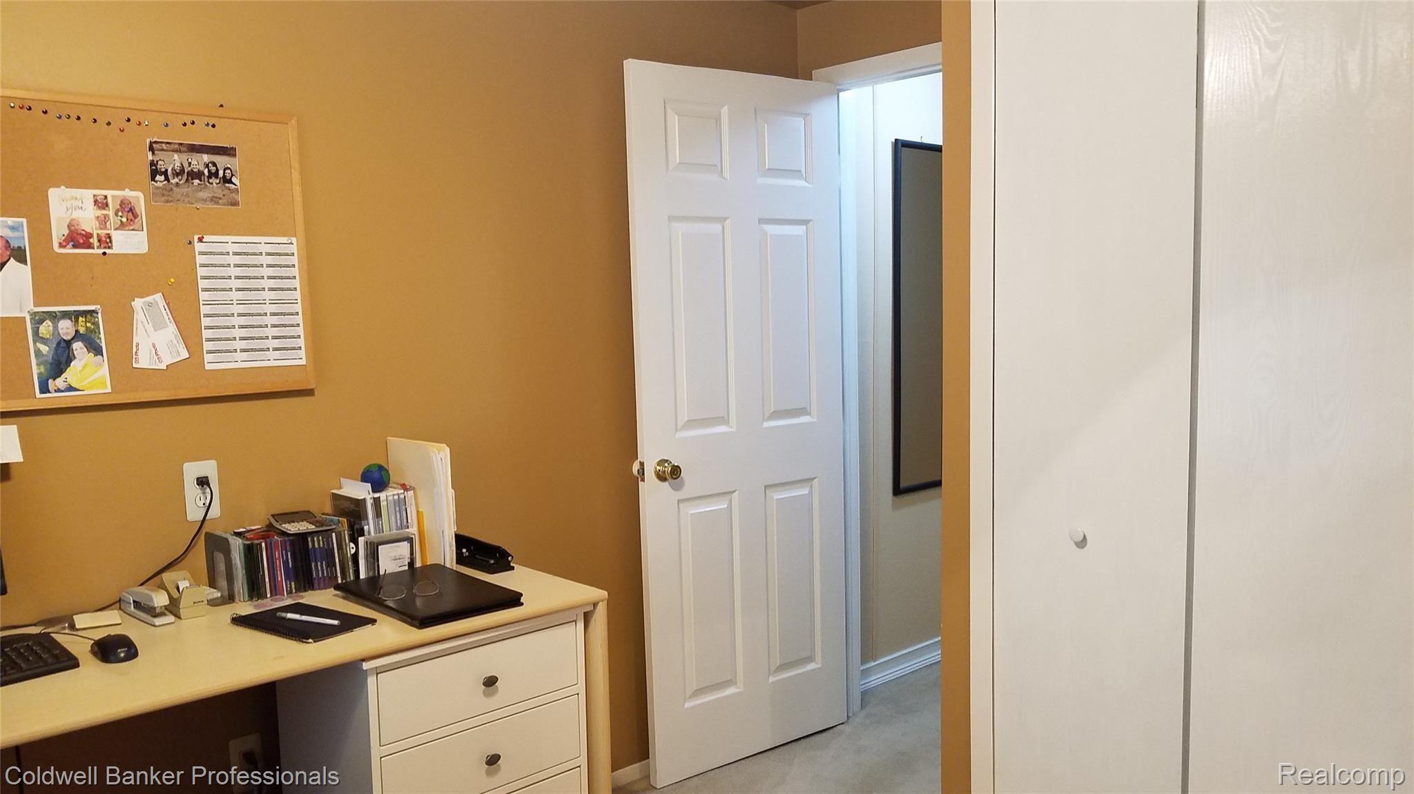 5449 Pheasant Run Road Clarkston, MI 48346 - Photo 26 of 49 20190524_153203.jpg