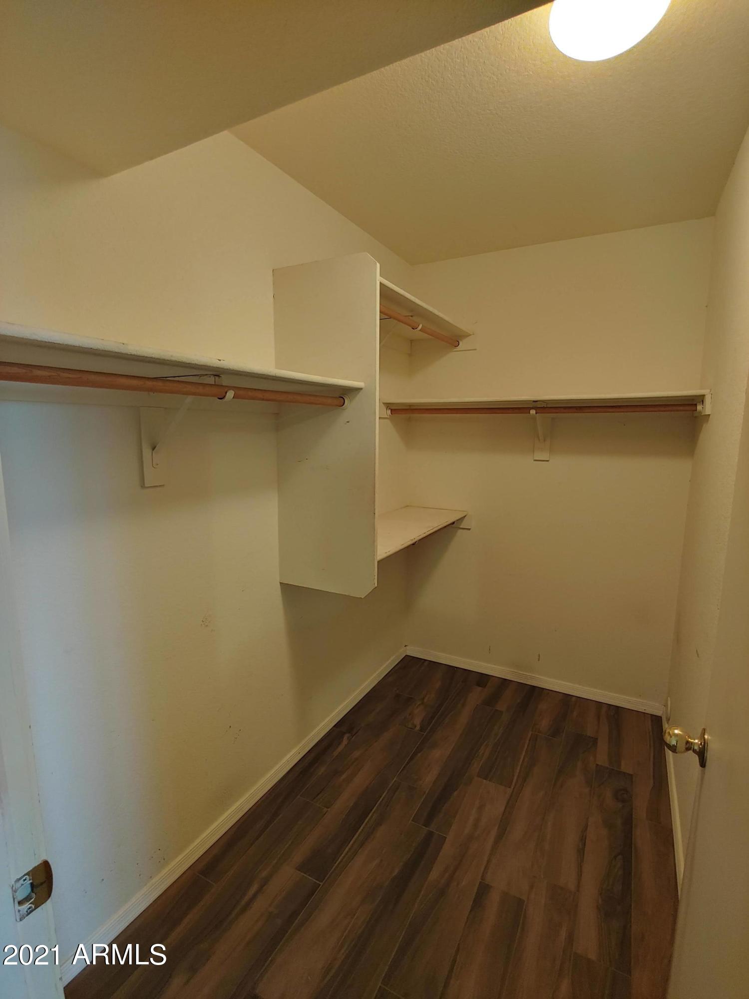 426 West Smoke Tree Road Gilbert, AZ 85233 - Photo 9 of 19 MC