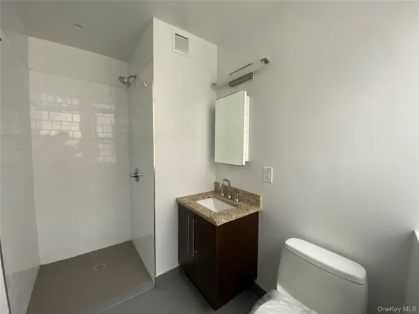 $1,950 | 2 Mill Street, Unit 6D, Yonkers, NY 10701