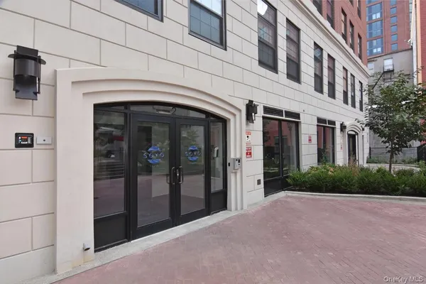 $1,950 | 2 Mill Street, Unit 6D, Yonkers, NY 10701