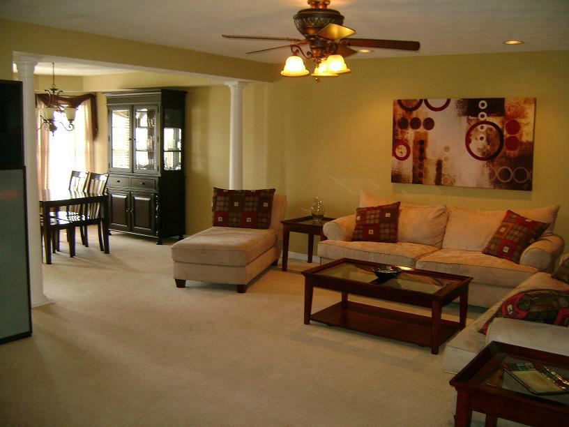 1741 Meadows Road Vinton, VA 24179 - Photo 2 of 23 a living room with furniture and wooden floor