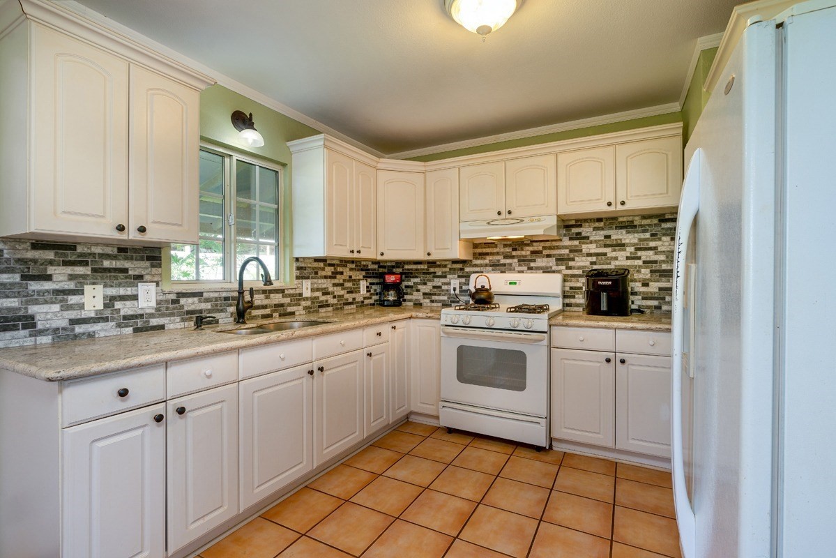 4577 Alawai Road Waimea, HI 96796 - Photo 8 of 27 Gallery Image 8
