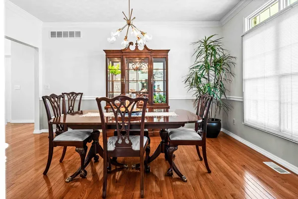 $420,000 | 8 Sable Oaks Court, Bloomington, IL 61704