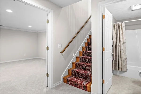 $420,000 | 8 Sable Oaks Court, Bloomington, IL 61704