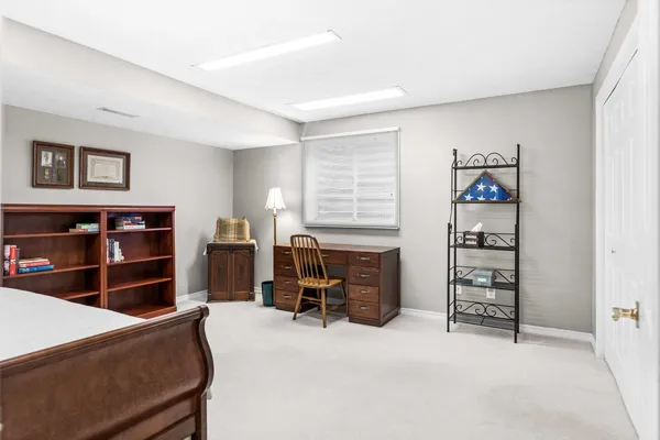 $420,000 | 8 Sable Oaks Court, Bloomington, IL 61704