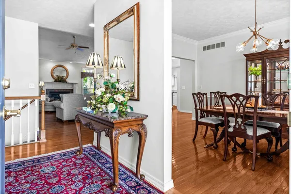 $420,000 | 8 Sable Oaks Court, Bloomington, IL 61704