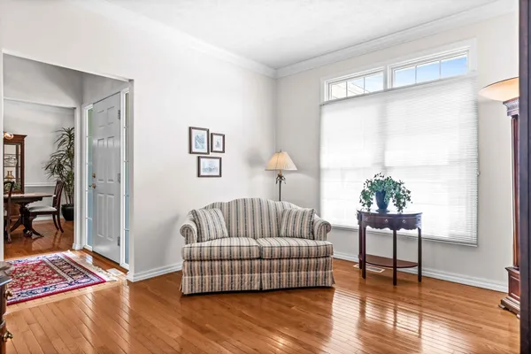 $420,000 | 8 Sable Oaks Court, Bloomington, IL 61704