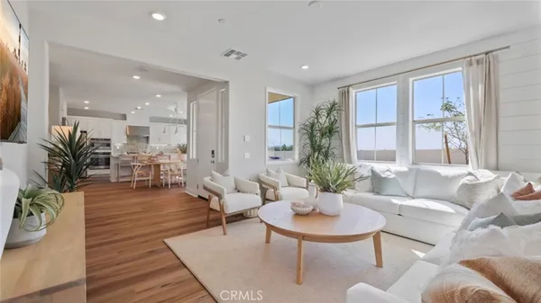 $969,990 | 713 Guy Turner Drive, Camarillo, CA 93010