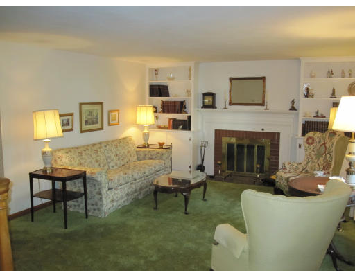 117 Huron Street Springfield, MA 01104 - Photo 3 of 12