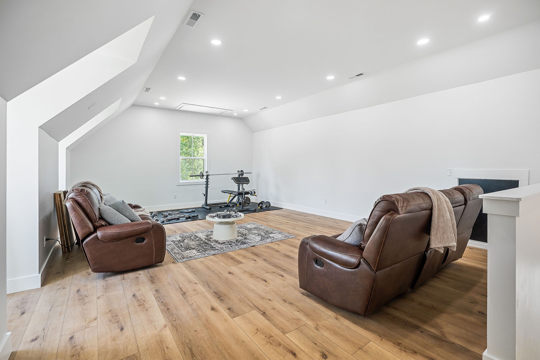 250 Dyer Ridge Road Baxter, TN 38544 - Photo 34 of 45 a living room with furniture and a wooden floor