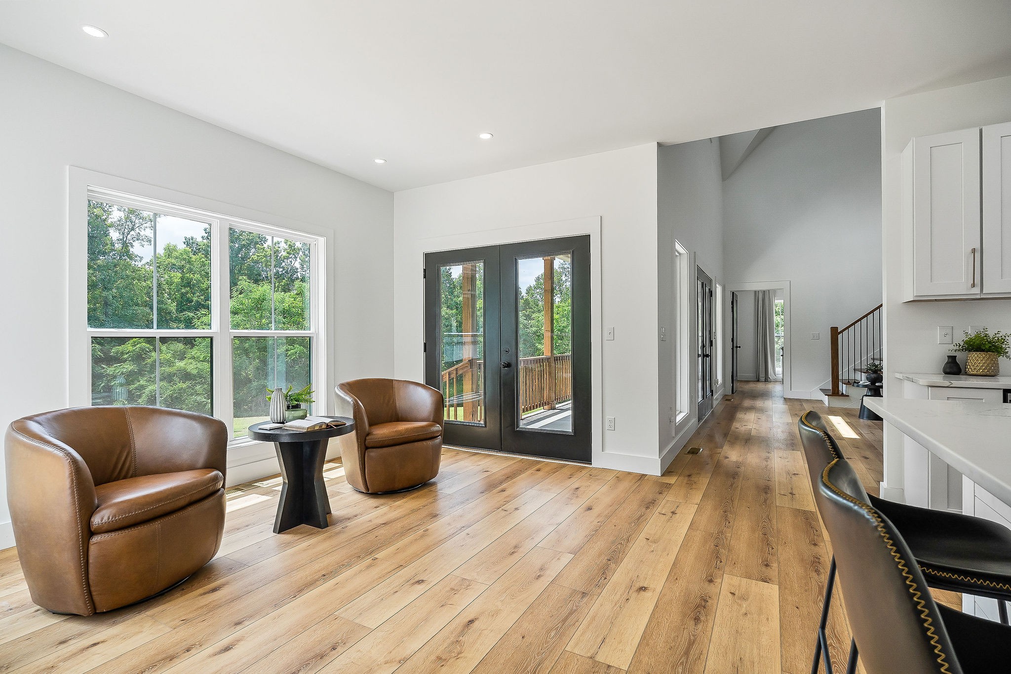 250 Dyer Ridge Road Baxter, TN 38544 - Photo 4 of 44 a living room with furniture and a large window