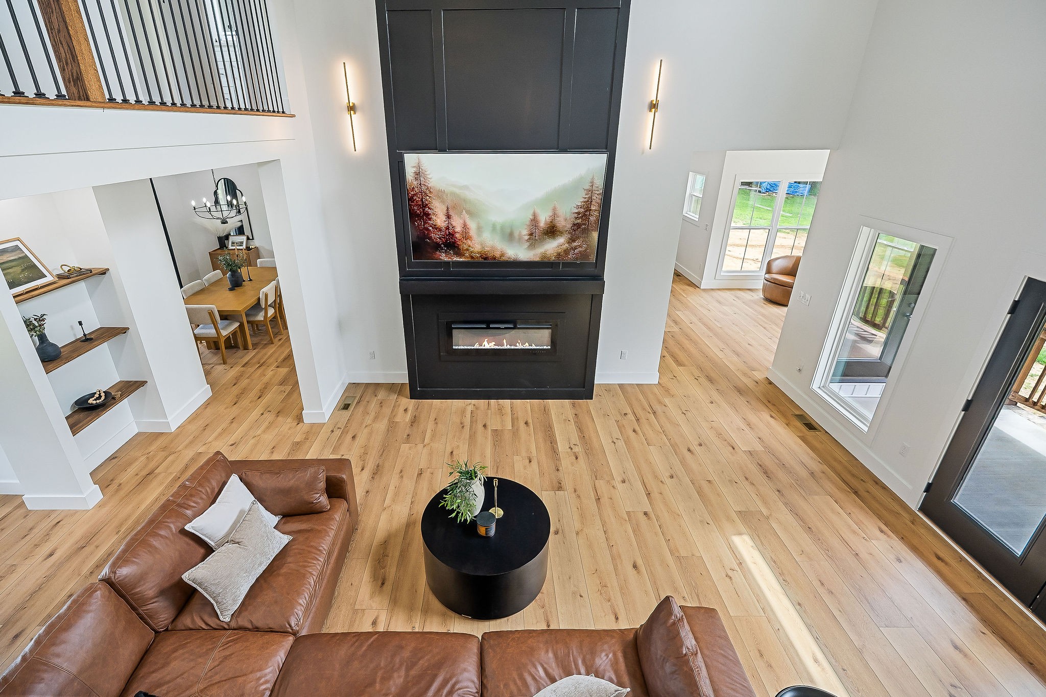 250 Dyer Ridge Road Baxter, TN 38544 - Photo 9 of 45 a living room with furniture and a wooden floor