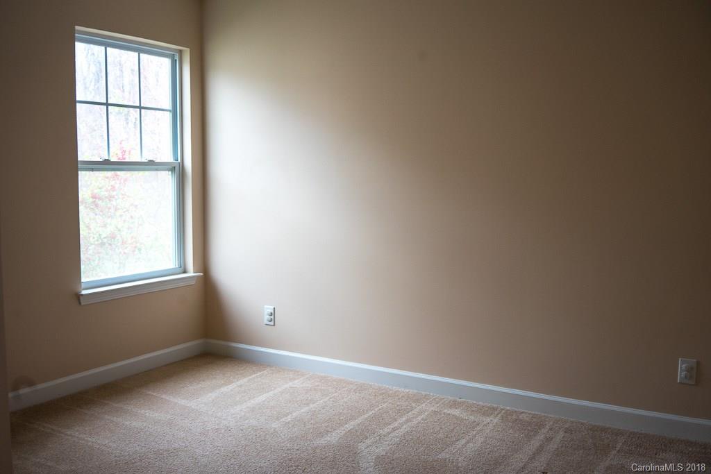 2025 Pin Hook Road Charlotte, NC 28215 - Photo 16 of 23 Gallery Image 16