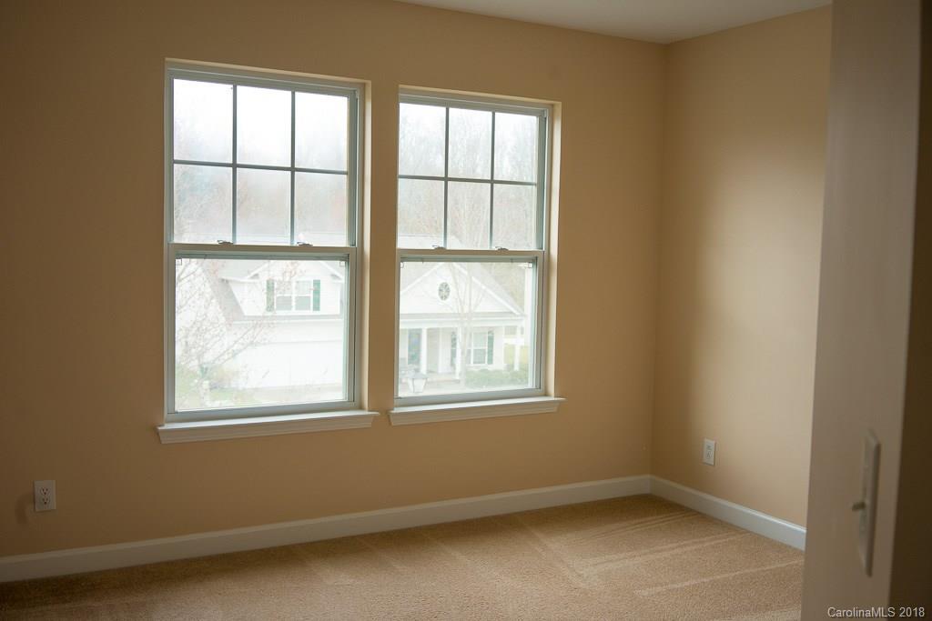 2025 Pin Hook Road Charlotte, NC 28215 - Photo 18 of 23 Gallery Image 18
