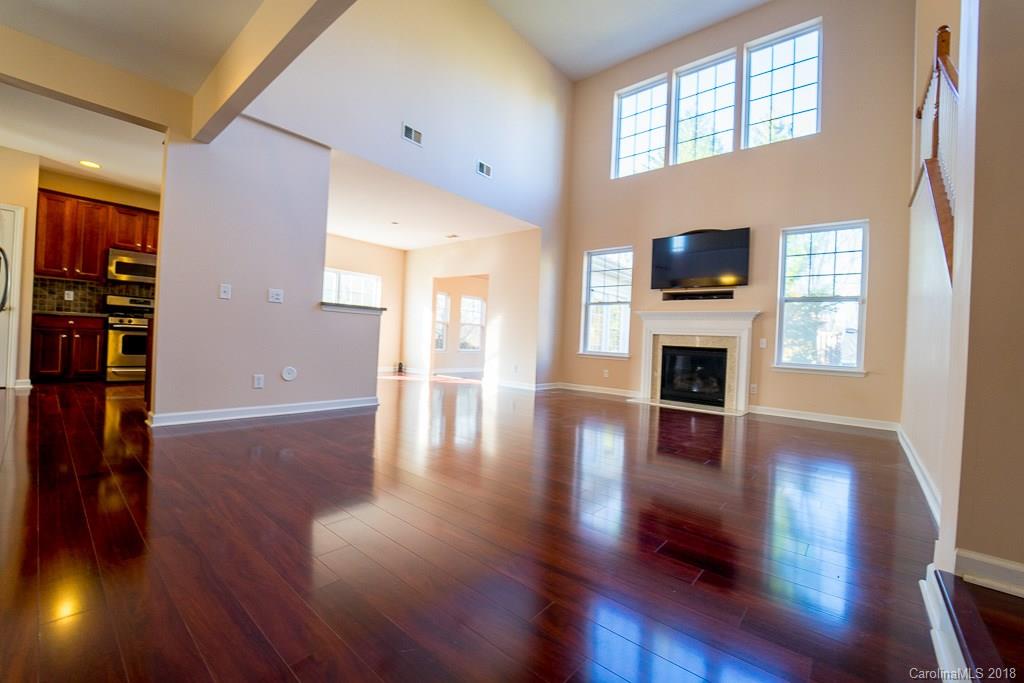 2025 Pin Hook Road Charlotte, NC 28215 - Photo 3 of 23 Gallery Image 3