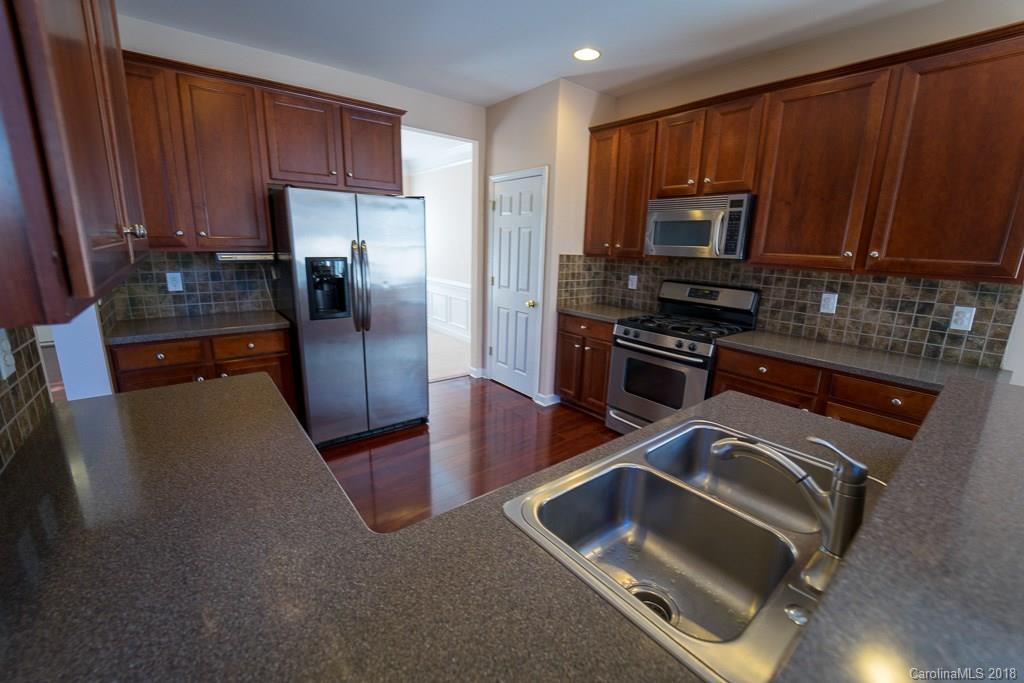2025 Pin Hook Road Charlotte, NC 28215 - Photo 5 of 23 Gallery Image 5