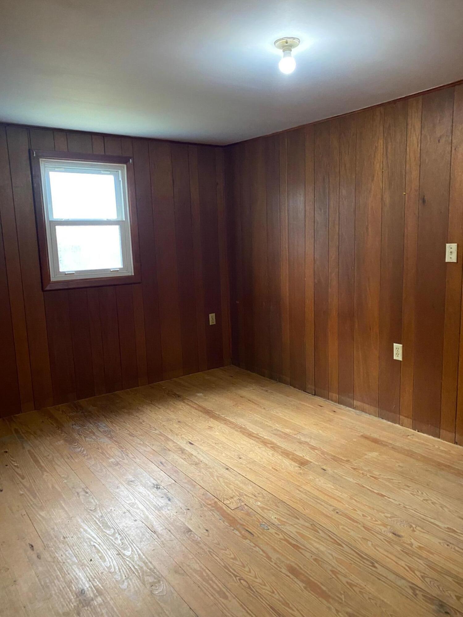 314 Round Knob Road Greeneville, TN 37743 - Photo 12 of 23 Round Knob Bedroom 2