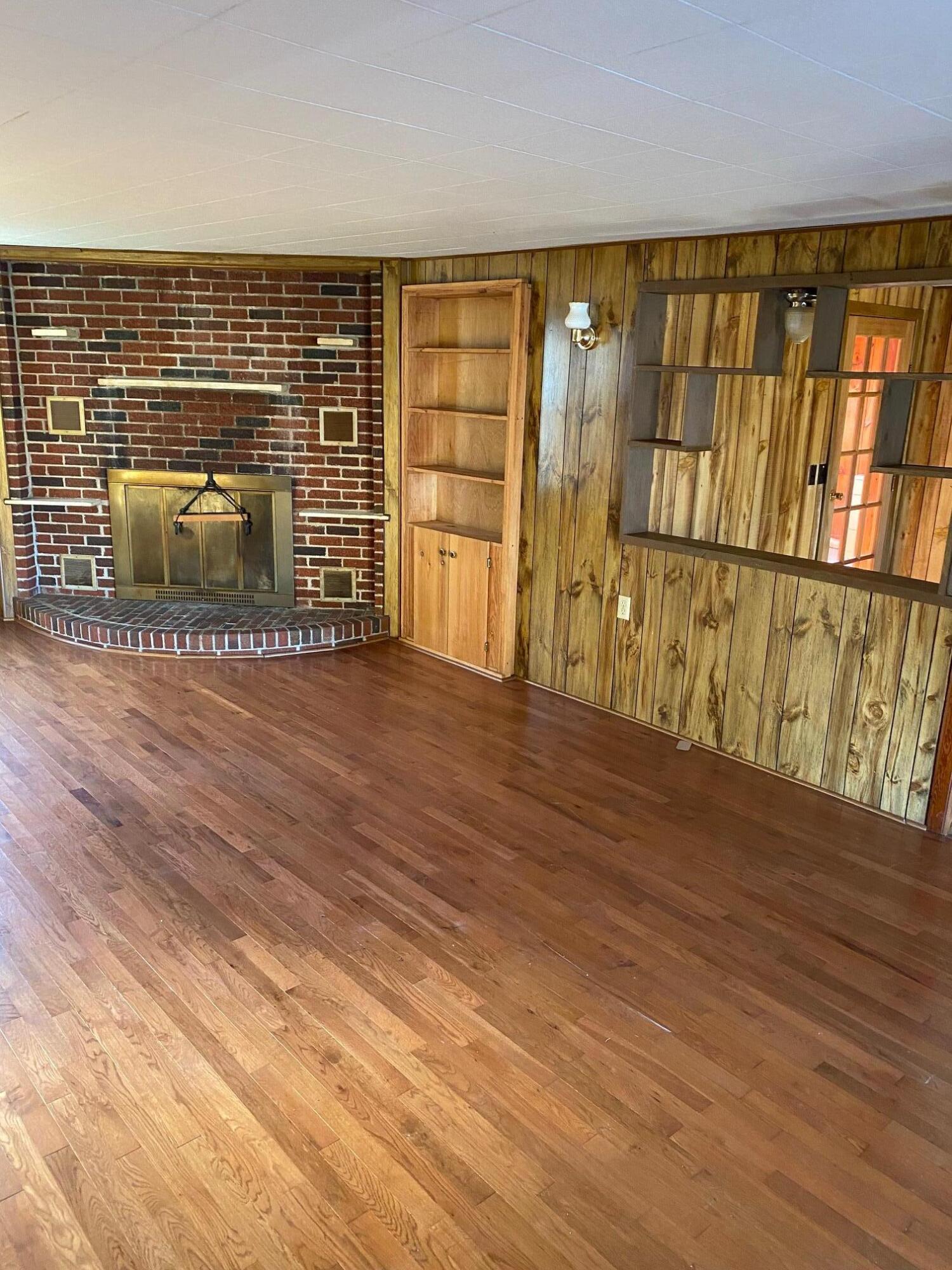 314 Round Knob Road Greeneville, TN 37743 - Photo 5 of 23 Round Knob Family Room 2