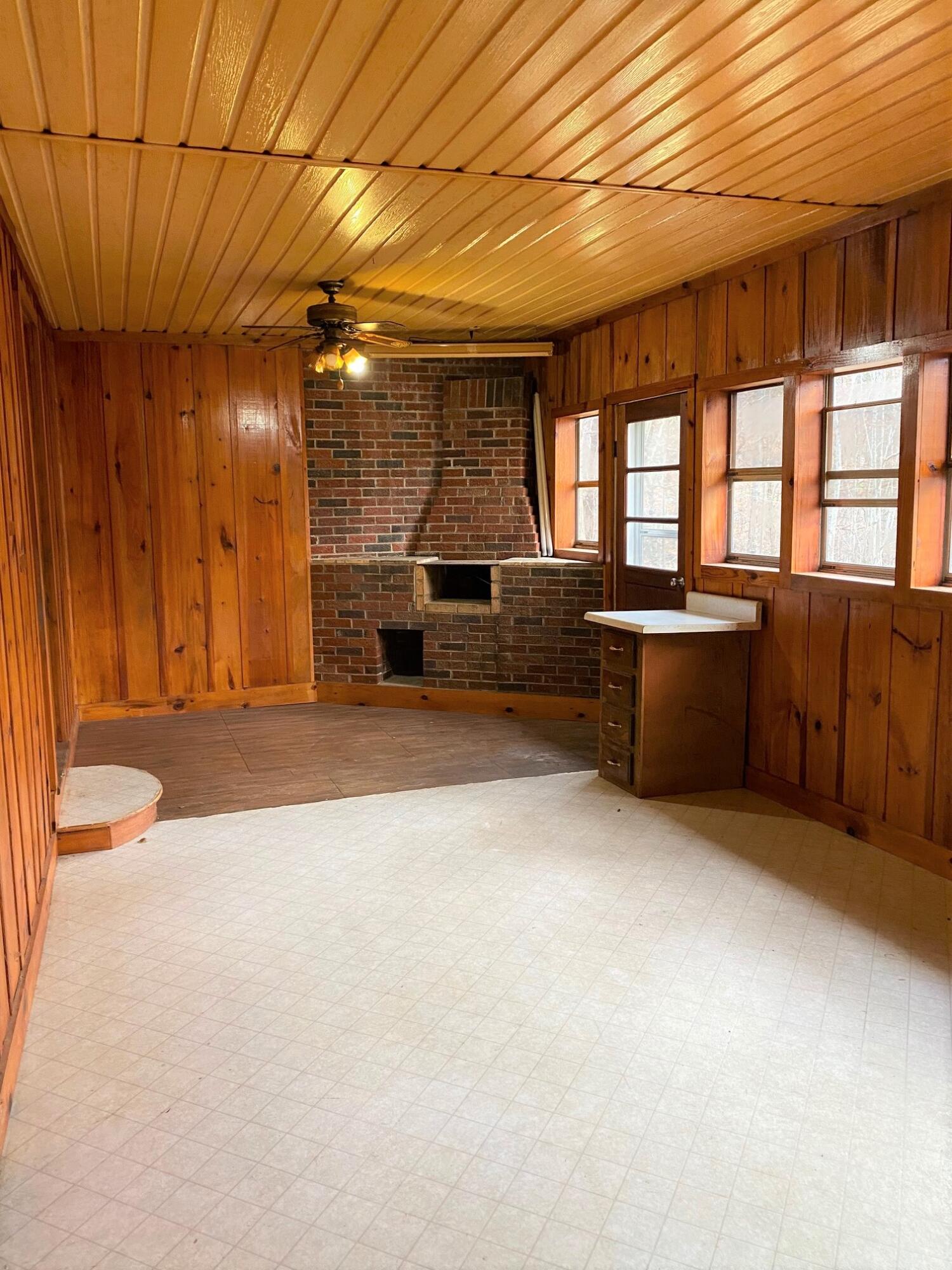 314 Round Knob Road Greeneville, TN 37743 - Photo 10 of 23 Round Knob Recreation Room