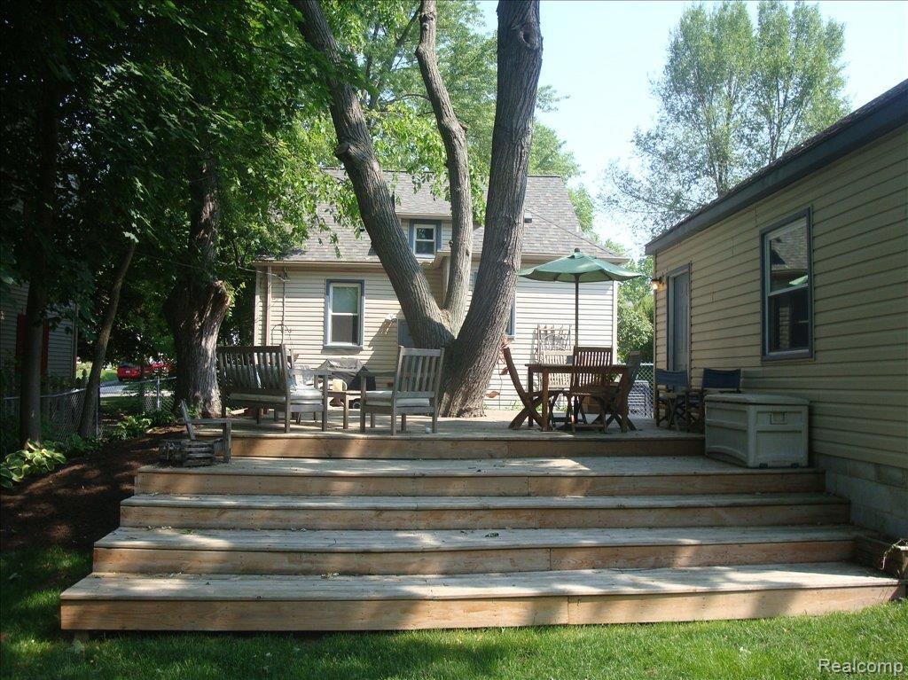 145 Ferndale Avenue Rochester, MI 48307 - Photo 7 of 19 Family Fun